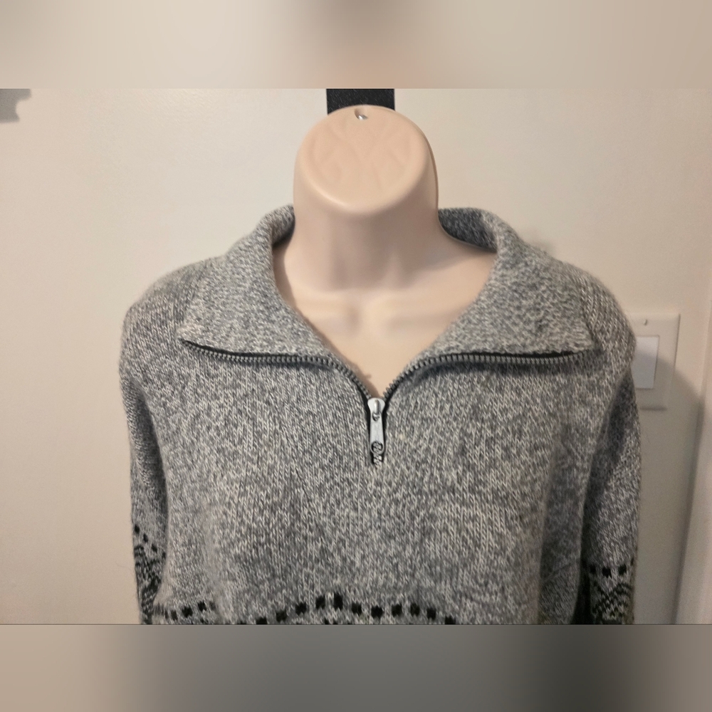 Alpaca Sweater - Picture 9 of 12